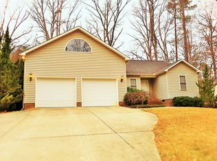 2609 Pebblebrook Dr, Sanford, NC 27330