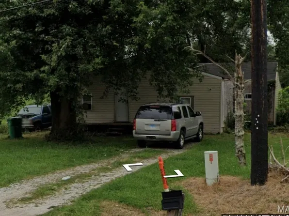 5504 Old Missouri Ave, East Saint Louis, IL 62207
