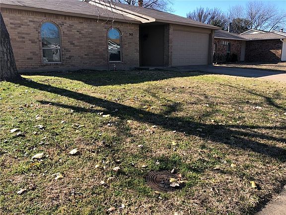 2nd image of 915 Sunny Slope Dr