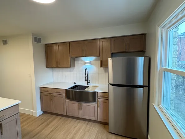 6641 W Bluemound Rd #3, Milwaukee, WI 53213