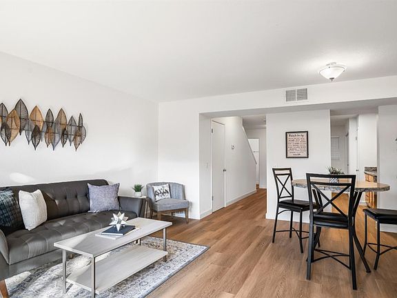 5th image of 326 Tabor Avenue