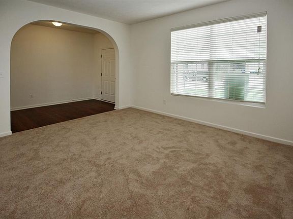 3rd image of 5566 Ralfe Rd