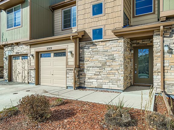 3rd image of 9769 Birch Ln
