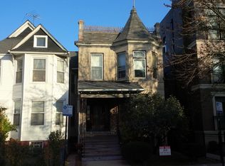 3745 N Damen Ave, Chicago, IL 60618