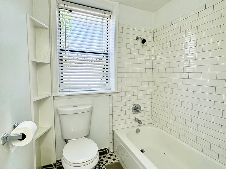 2309 Wesley St #A — Photo 17