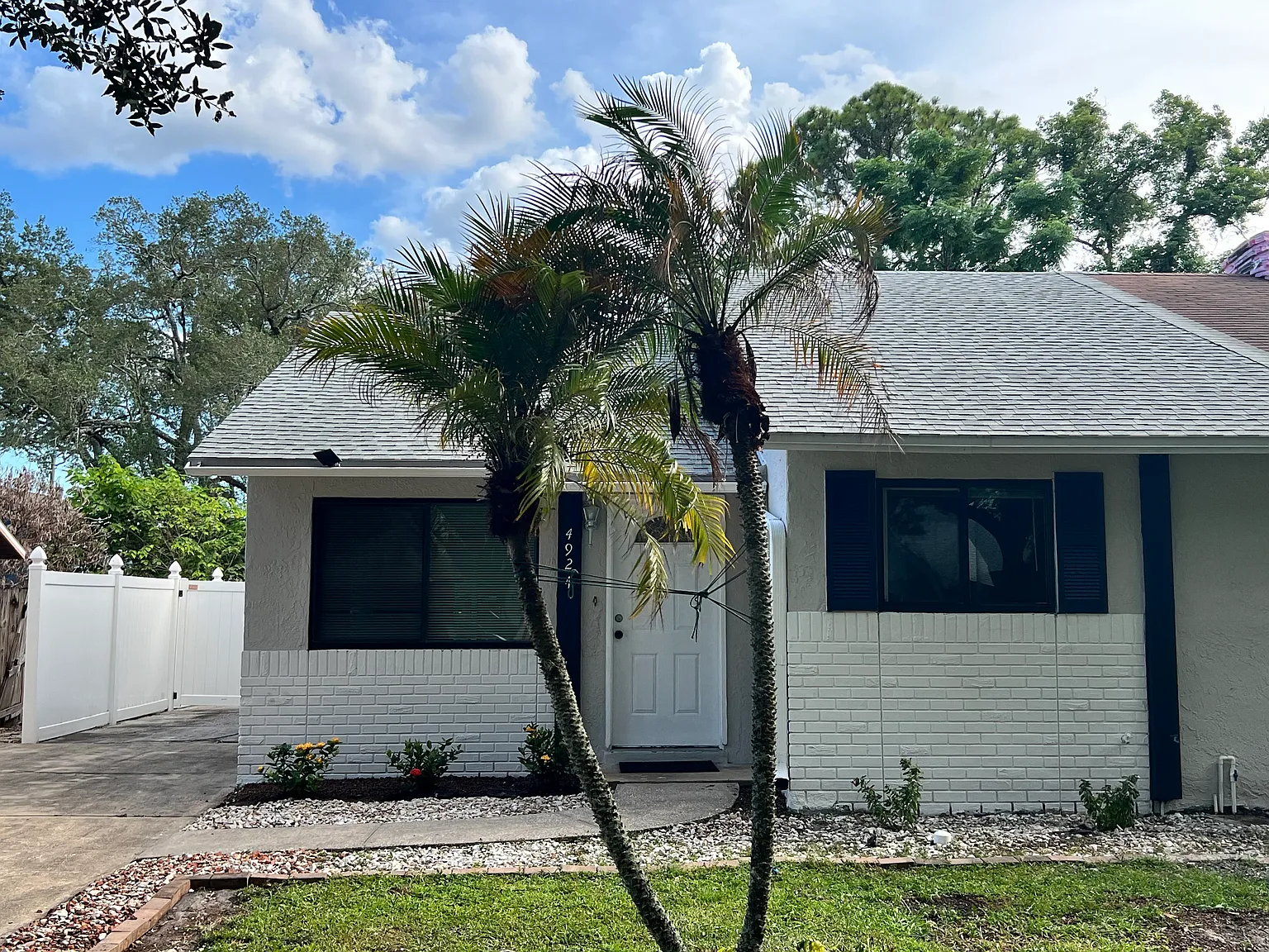 2 bed, 924 sqft, $1,750 — Photo 2