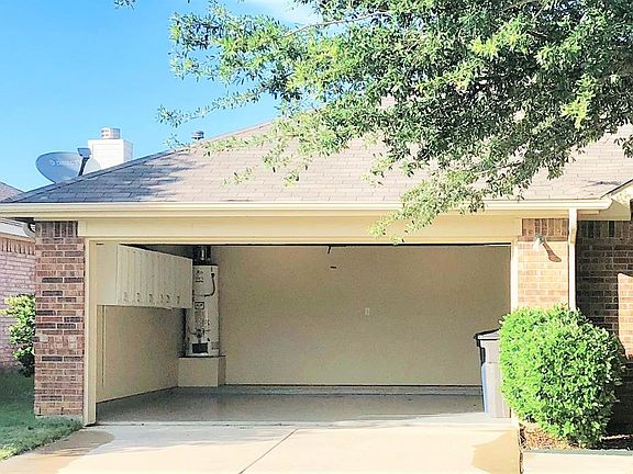 4th image of 2933 Milby Oaks Dr