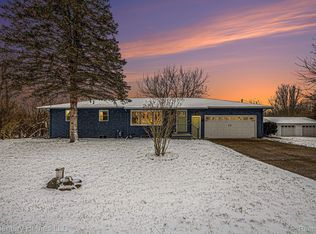 5530 Territorial Rd, Benton Harbor, MI 49022