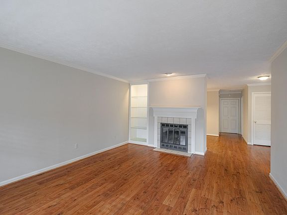 4th image of 316 Ash Forge Dr