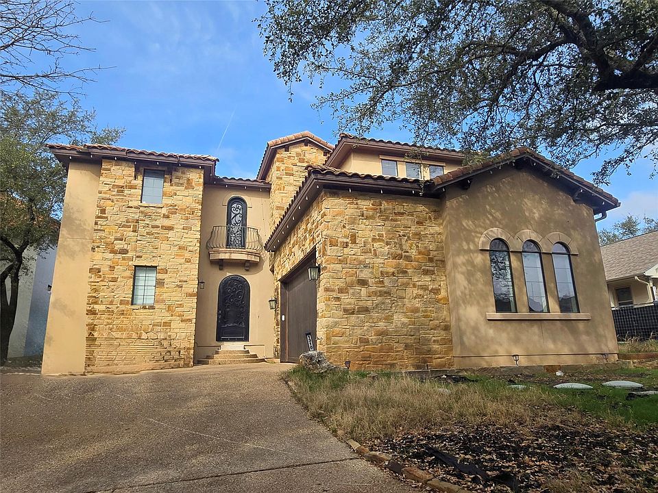 1st image of 1310 Minnie Dr