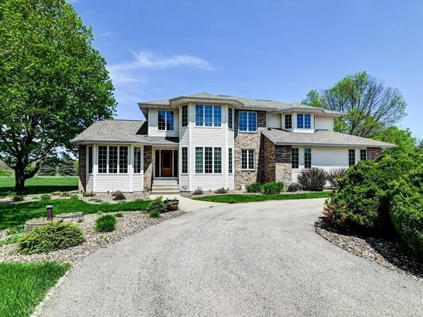 6380 Brandywood Trail, Sun Prairie, WI 53590
