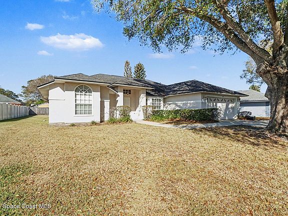 2nd image of 1670 E Spring Ridge Cir