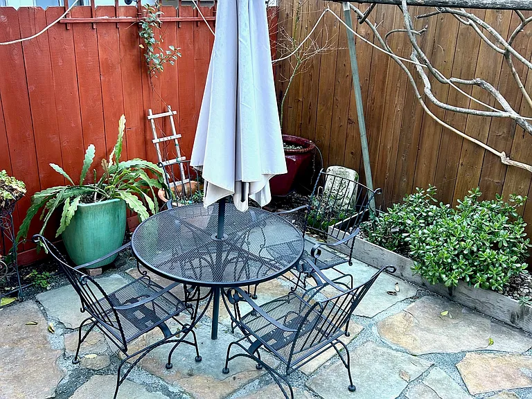 1605 Main St — Photo 10