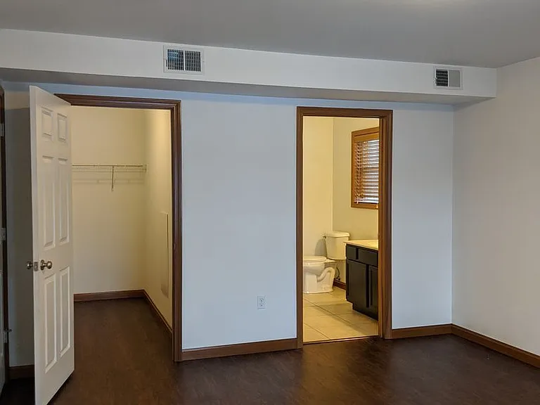 112 College Avenue — Photo 20