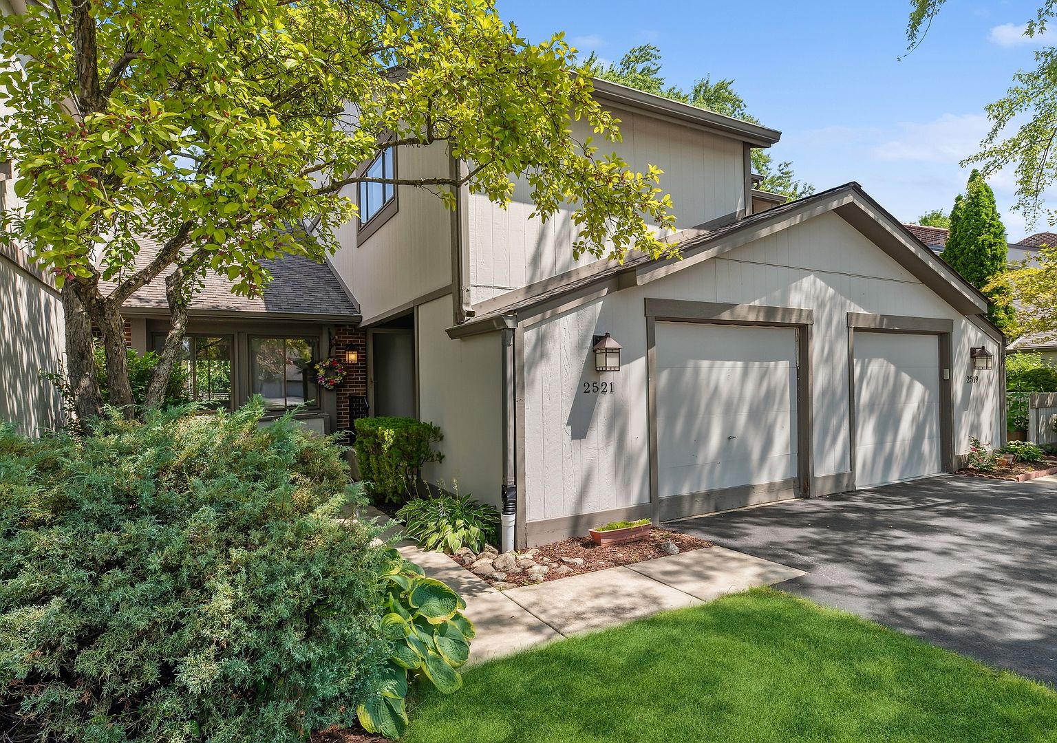 2521 Honeysuckle Ln, Rolling Meadows, IL 60008 Zillow