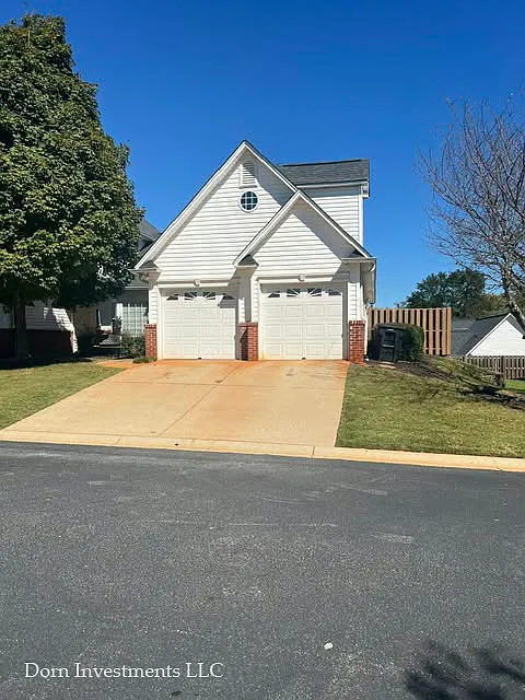 2 bed, 1452 sqft, $1,750 — Photo 2