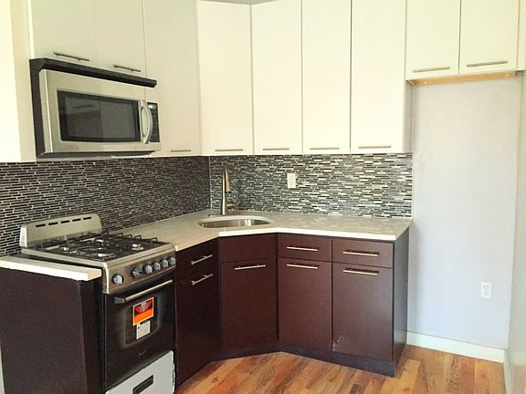 3rd image of 1367 Dean St APT 202
