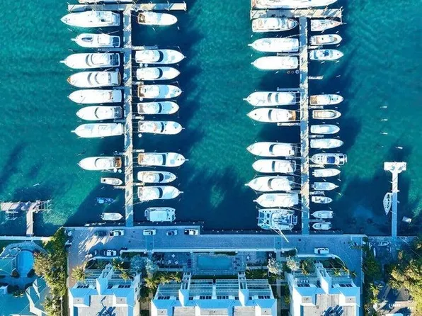 184 Lake Drive #3-301, Palm Beach Shores, FL 33404