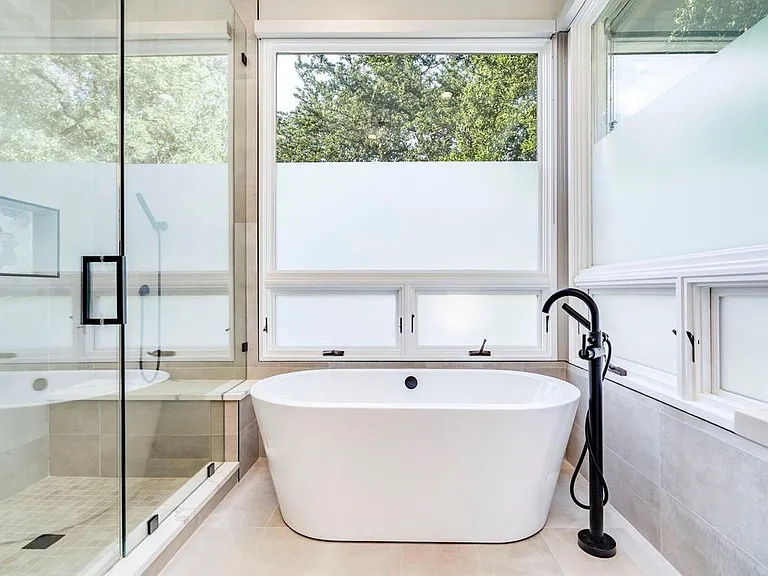 404 Almarion Dr — Photo 17
