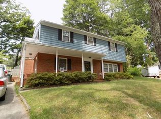 2711 Hill N Dale Dr, Greensboro, NC 27408