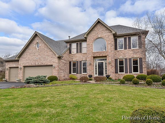 2nd image of 3205 Greenwood Ln