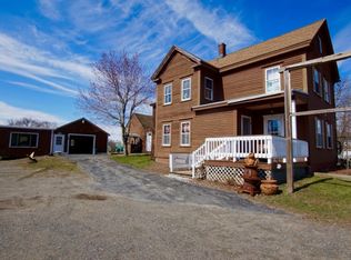 61 Elm St, Salisbury, MA 01952