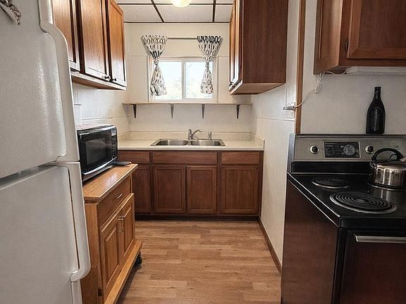 4th image of 4574 Highland Rd