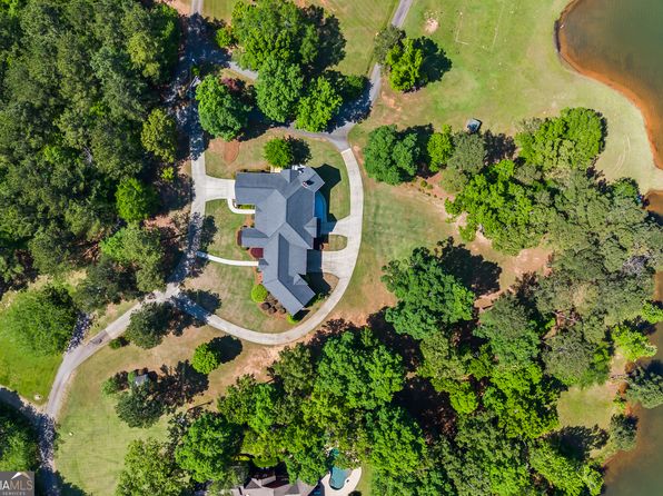 160 Evans Dr, Bogart, GA 30622
