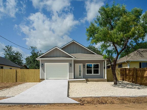 3rd image of 147 W Pine