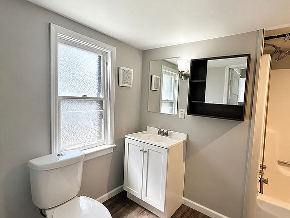 3rd image of 906 2nd St #A
