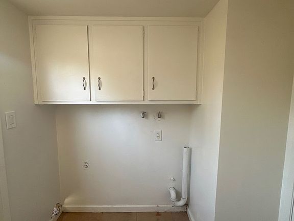 2nd image of 5101 Hunter Ave APT 17
