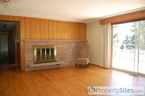 4th image of 14700 Burke Ave N