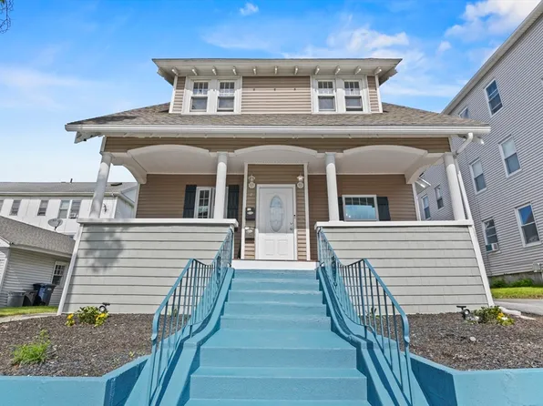 8 Wabash Ave, Worcester, MA 01604