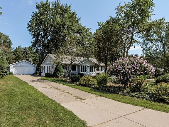 5th image of 671 Hachmuth Dr NW