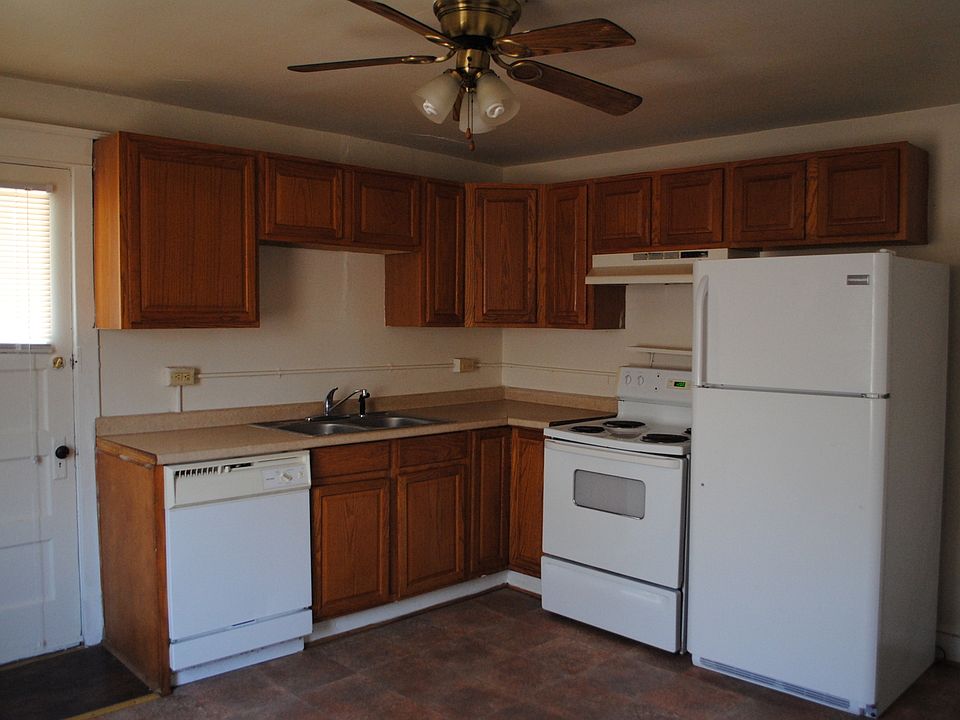 1st image of 700 Virginia Ave APT 2