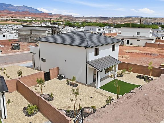 4th image of 980 E Coyote Crest Dr