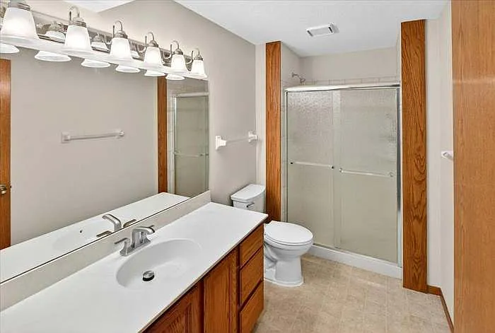 1222 Saddlebrook Ln — Photo 14