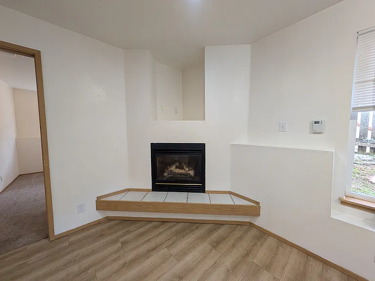 Rowan Grove Apts — Photo 27