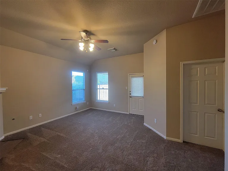 4238 Barossa Valley Ln — Photo 12
