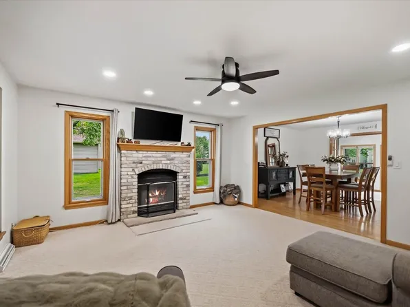 217 Bley PARKWAY, Port Washington, WI 53074