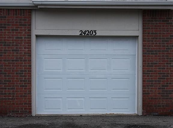 5th image of 24203 Chesapeake Cir #1