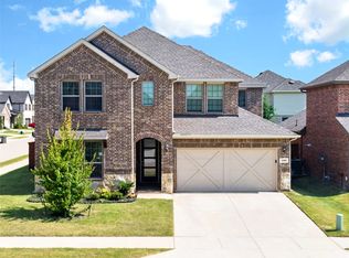 300 Breeds Hill Rd, Little Elm, TX 75068