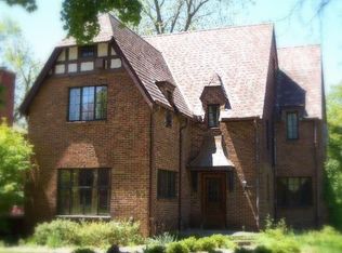 22 Miami Rd, Pontiac, MI 48341