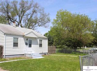 5326 N 39th Cir, Omaha, NE 68111