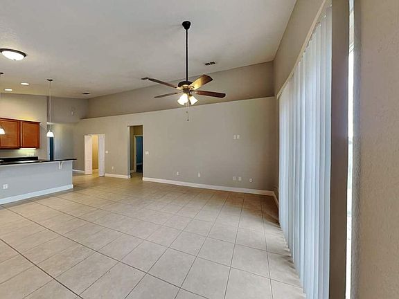 3rd image of 505 Hibiscus Cove Dr