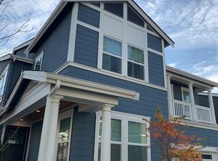 11817 Ne 71st Ln, Kirkland, WA 98033