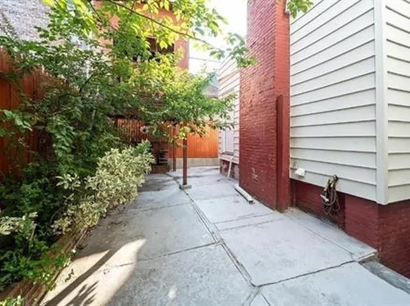 207 Jewett Avenue image 14 of 14