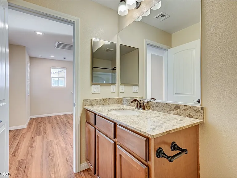 2054 Waterlily View St — Photo 32
