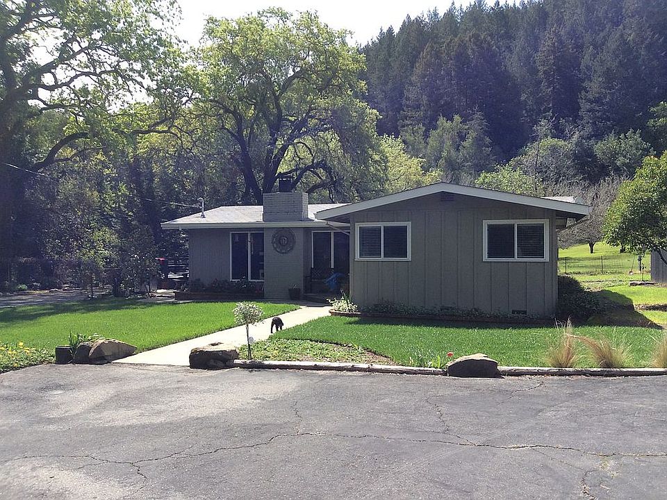 Small 3 bedroom modest house