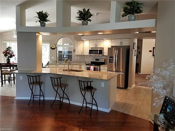 2nd image of 11471 Persimmon Ct